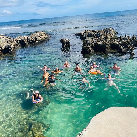 Eton Banana Bay Beach Club Bed & Breakfast エクステリア 写真