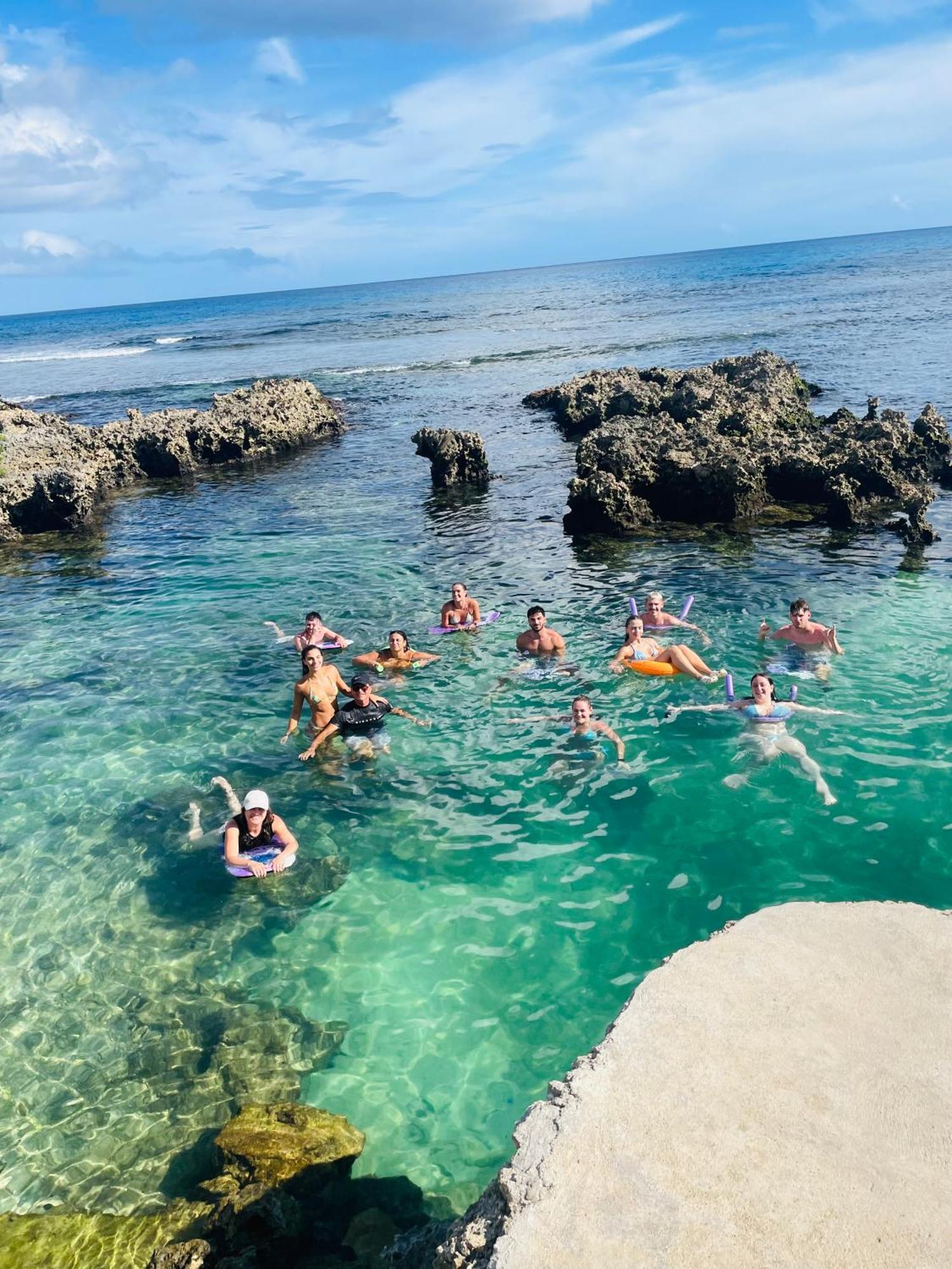 Eton Banana Bay Beach Club Bed & Breakfast エクステリア 写真
